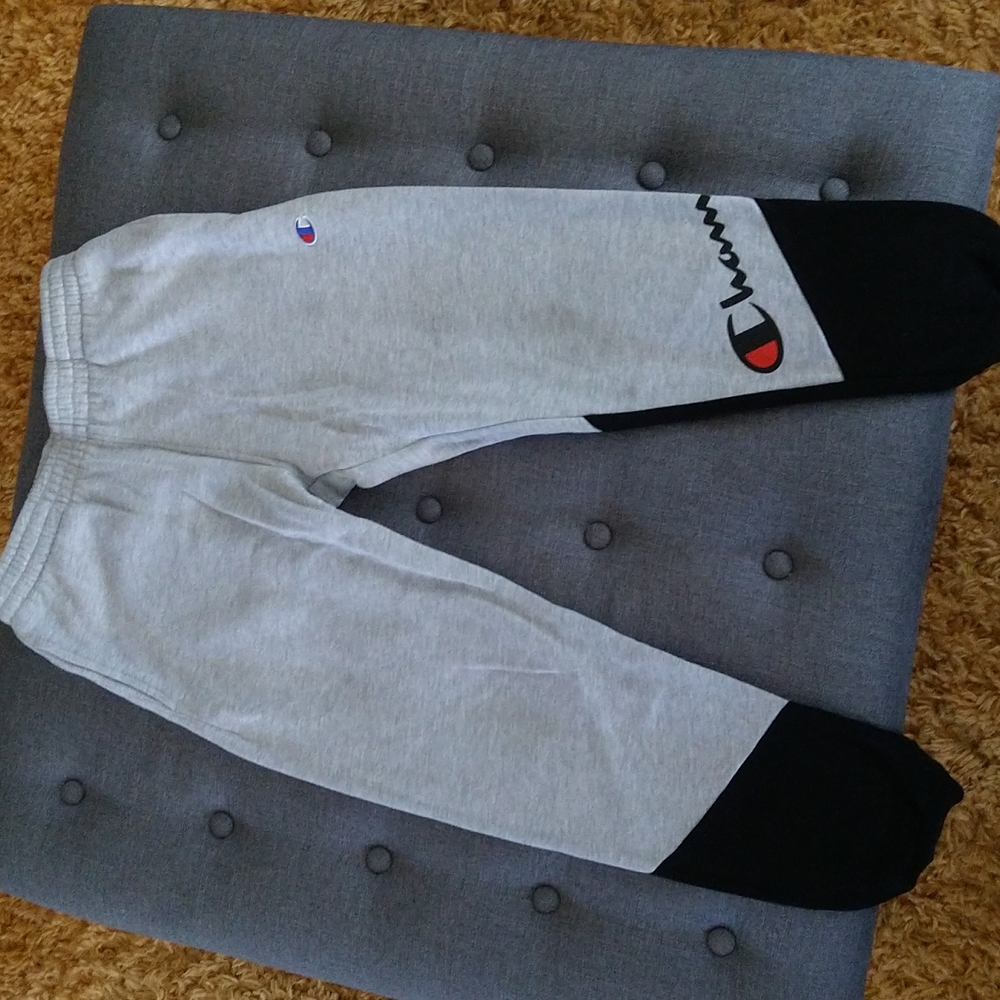 Boy's Champion sweatpants - Sz Big Kid Med